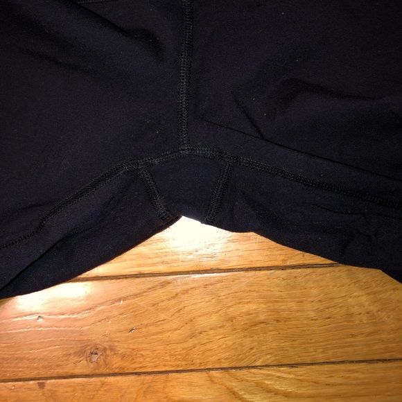 Lululemon cropped black leggings - Picture 5 of 7